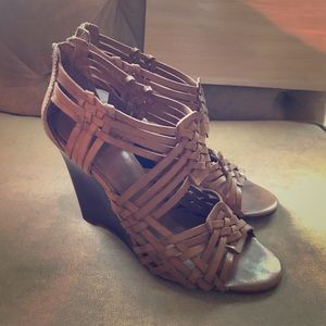 Tory Burch Wedges - Tan/Leather
